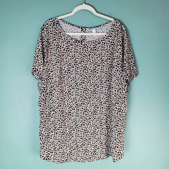 Ava & Viv Womens Cream Leopard Print Short Sleeve Round Neck Blouse Top Size 3X - Picture 1 of 7